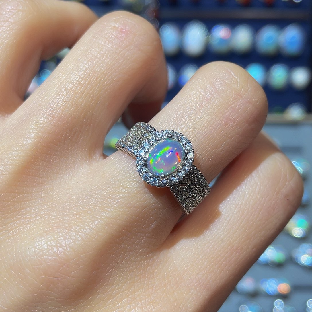 欧泊欧泊戒指银S925镶嵌阿*啊