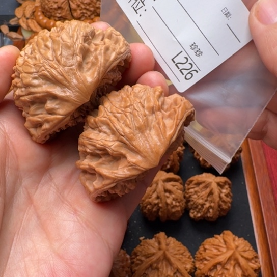 K****桃核把件52 龙鼎聚宝盆