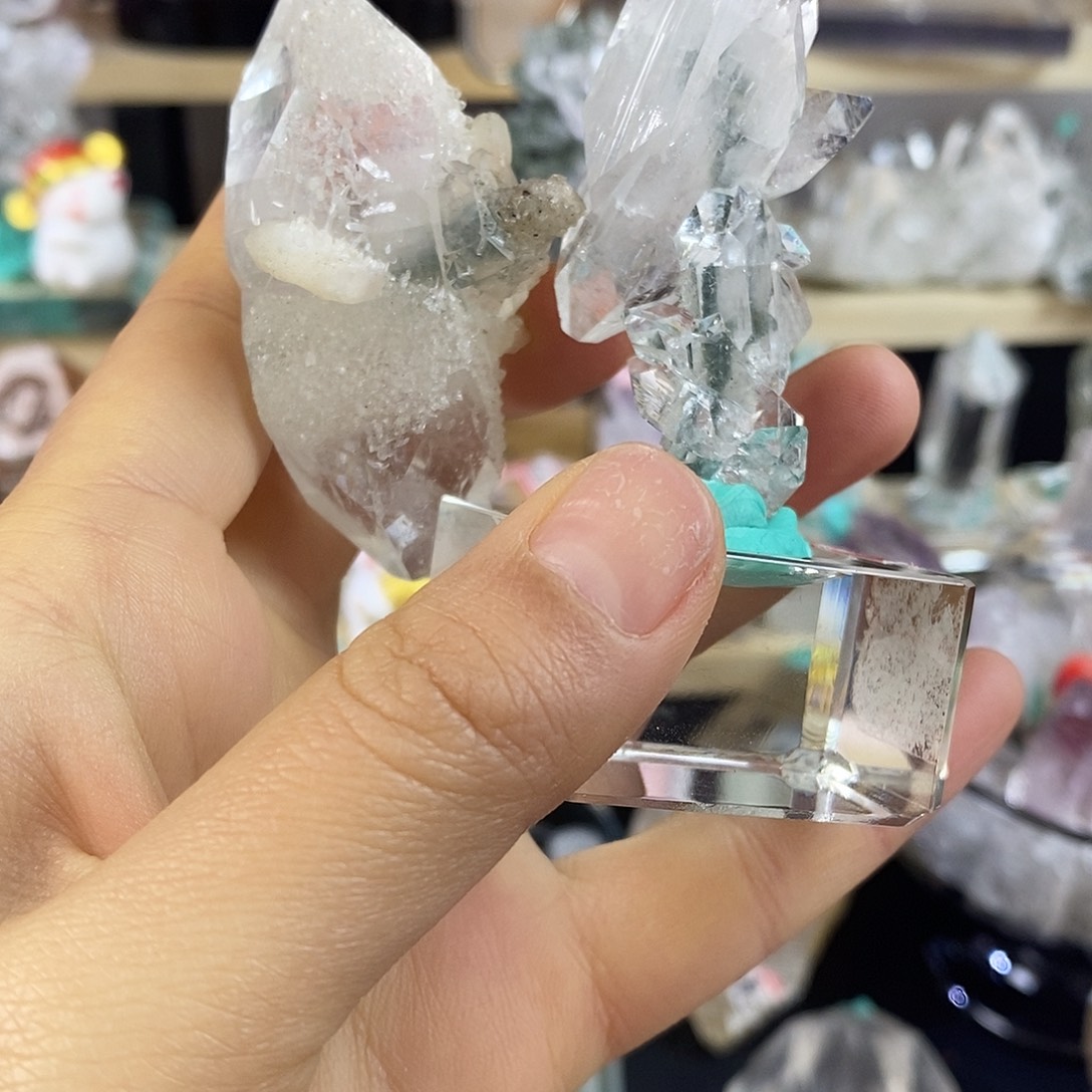 自***长未镶嵌水晶珠宝半成品