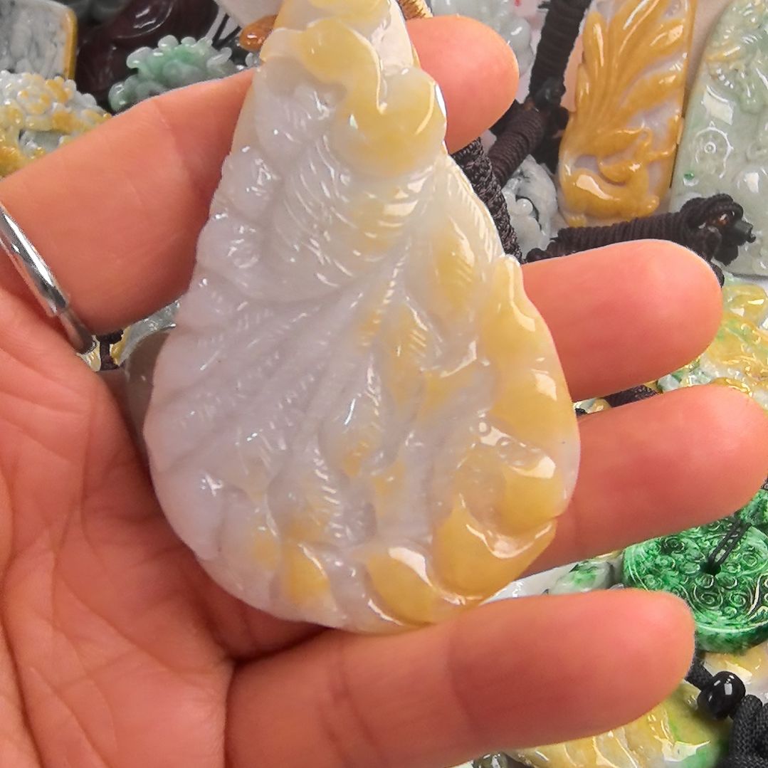 翡翠颈饰未镶嵌吊坠