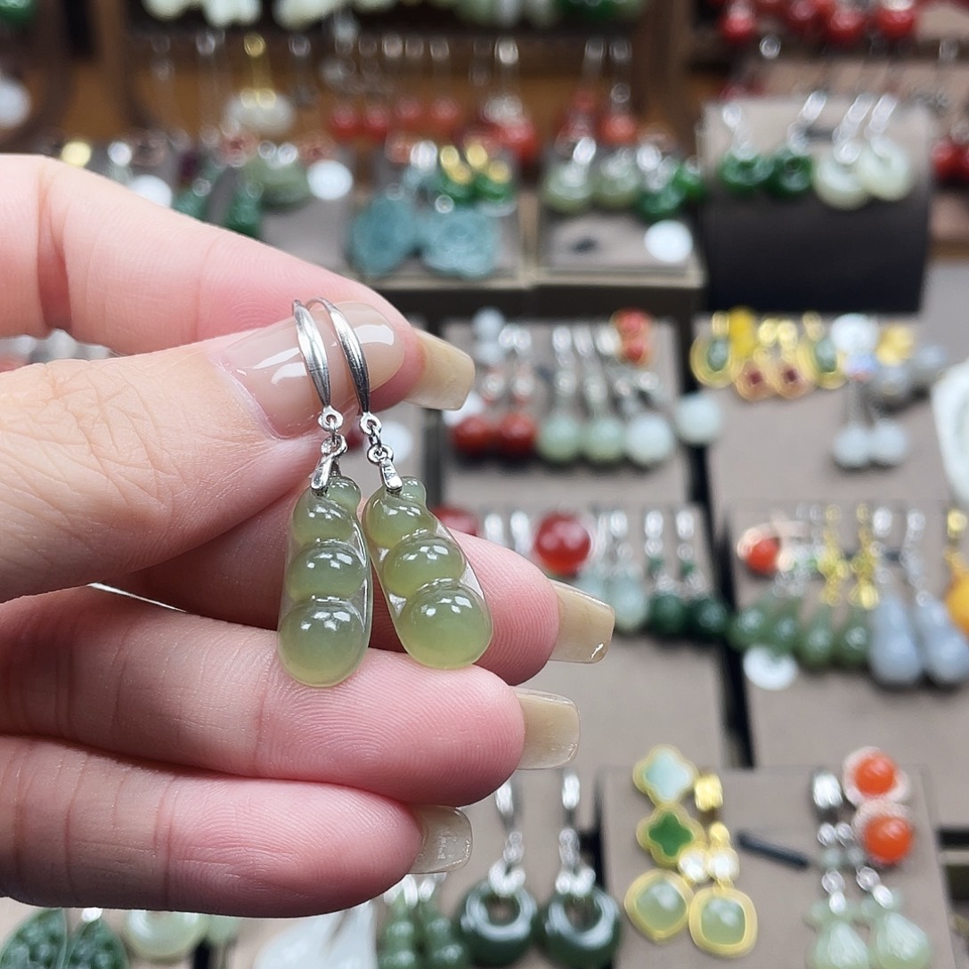 和田玉银S925镶嵌耳饰