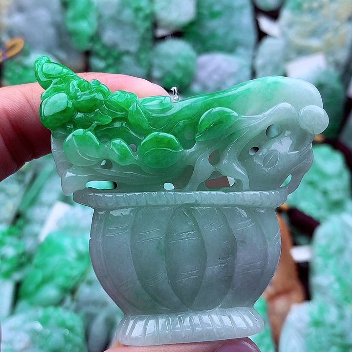 翡翠吊坠(不含链)未镶嵌