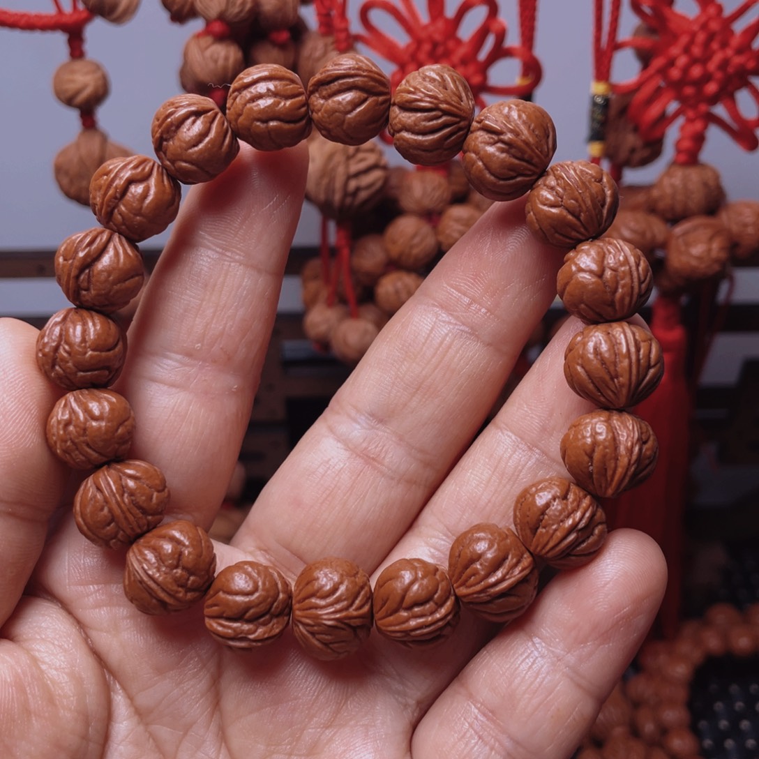 木质类龙纹桃枭手串