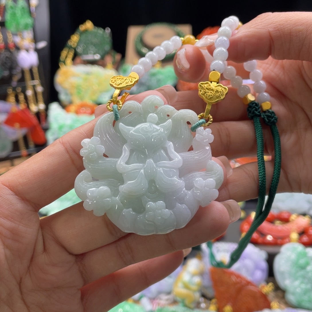 翡翠颈饰未镶嵌代编织