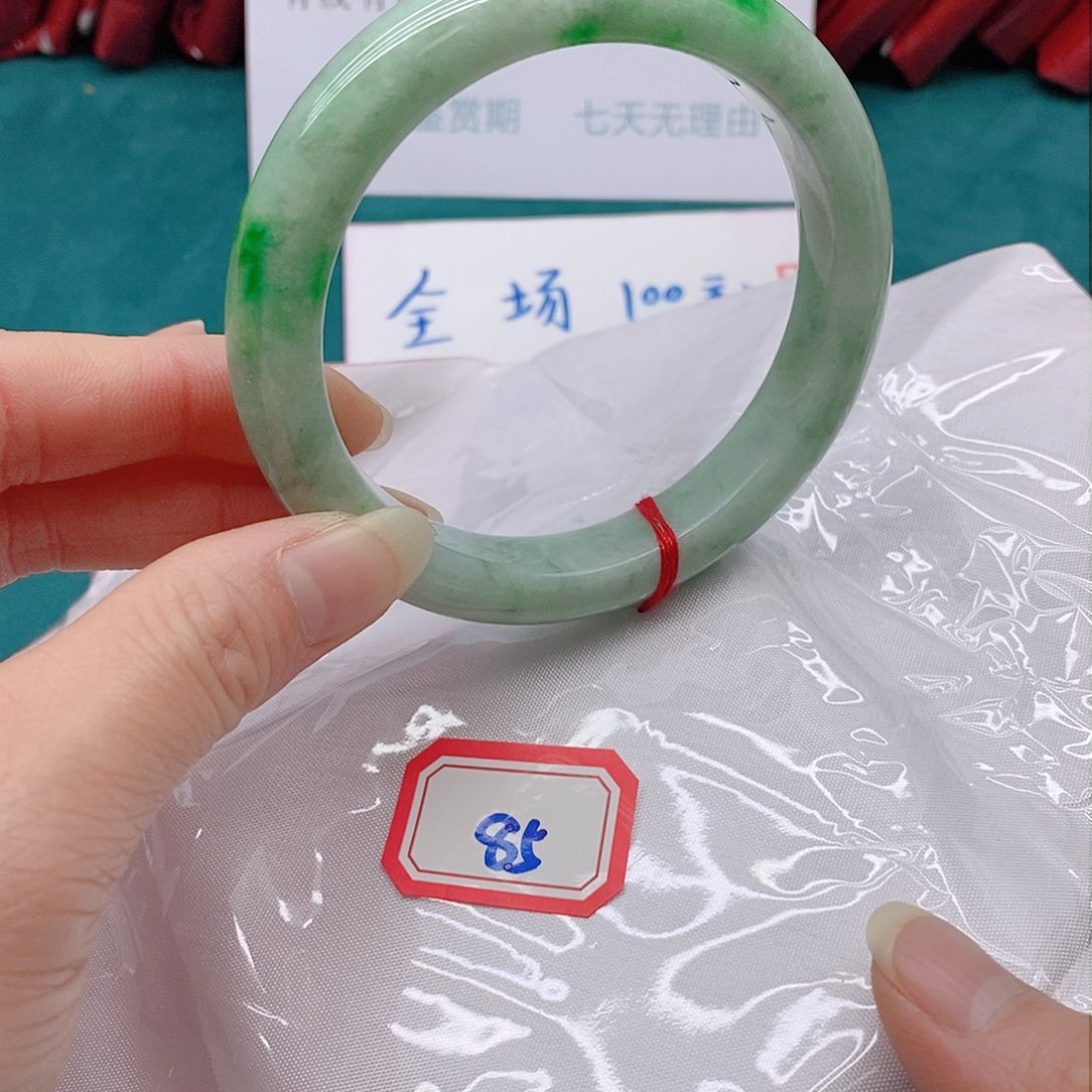 翡翠手镯未镶嵌原***糖8555555555