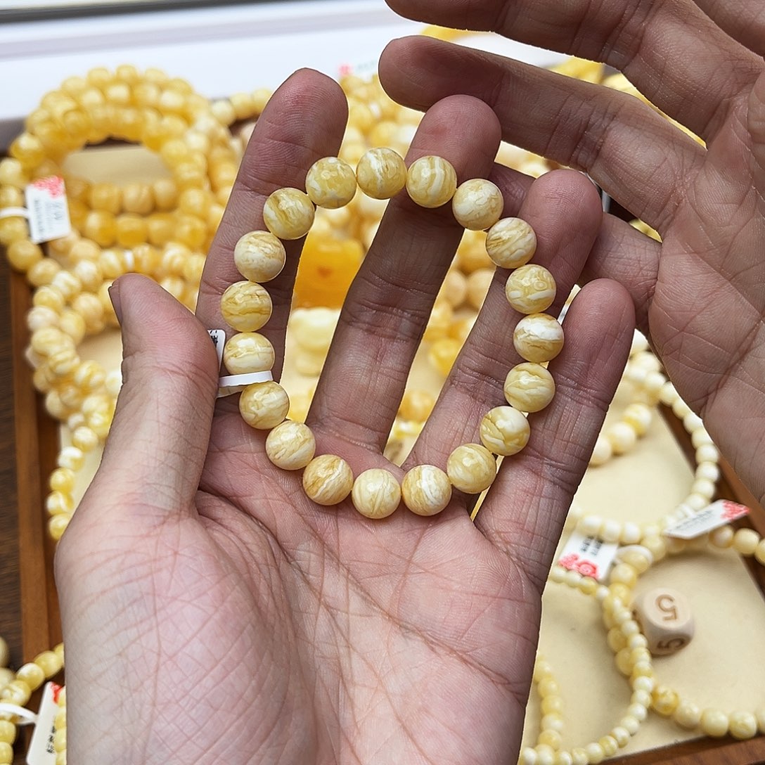 蜜蜡未镶嵌手串虎皮千层10mm