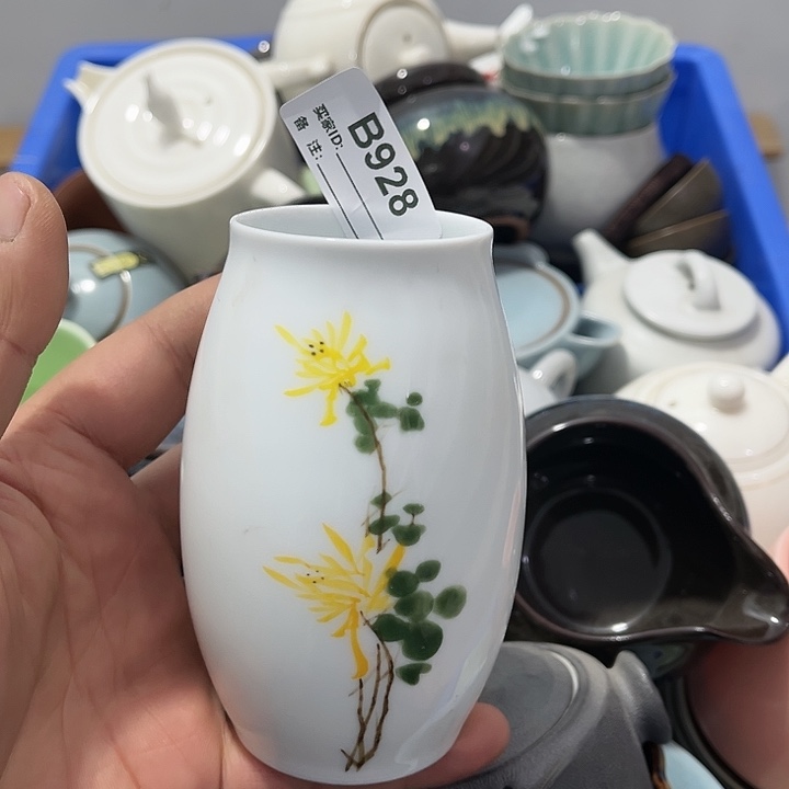 瓷片默认微瑕瓷器、茶具、壶、摆件，介意勿拍 