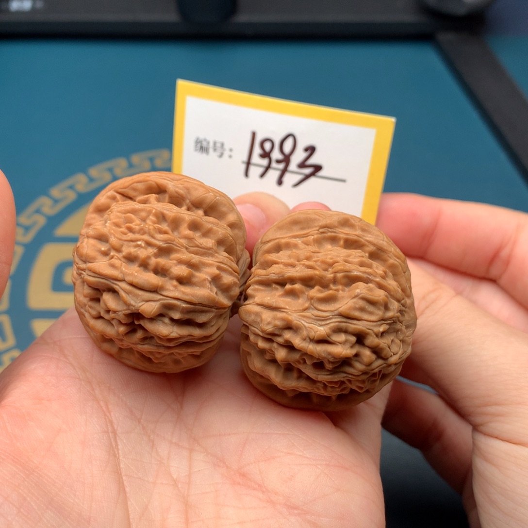 文玩核桃把件40四座楼 1993