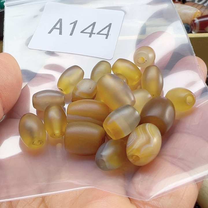 用***3玛瑙/玉髓未镶嵌手链