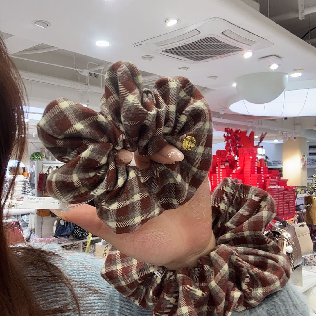 布艺非金属红色格子发圈