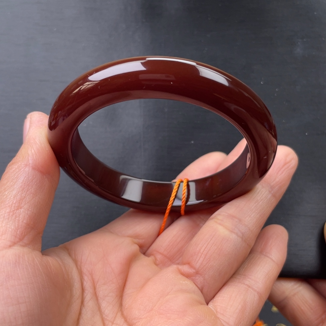 热***心玛瑙/玉髓未镶嵌手镯