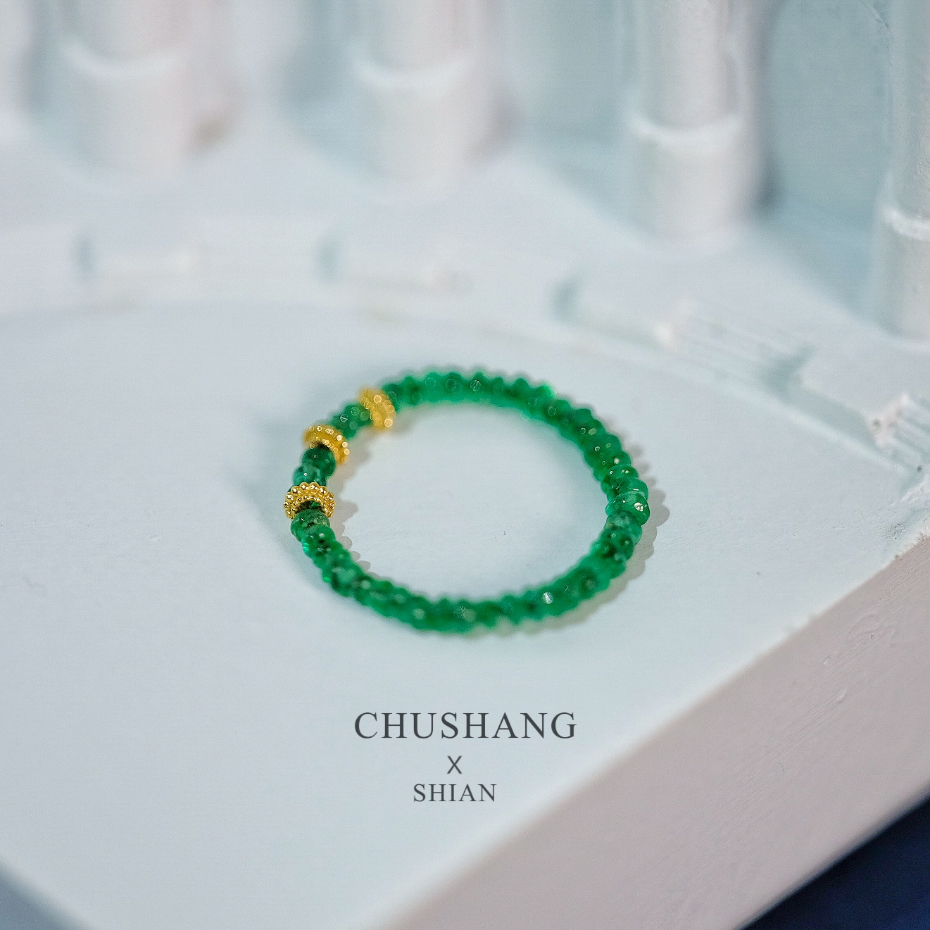 18k金祖母绿戒指时尚精致绿色轻奢气质戒圈小众简约女款女士复古