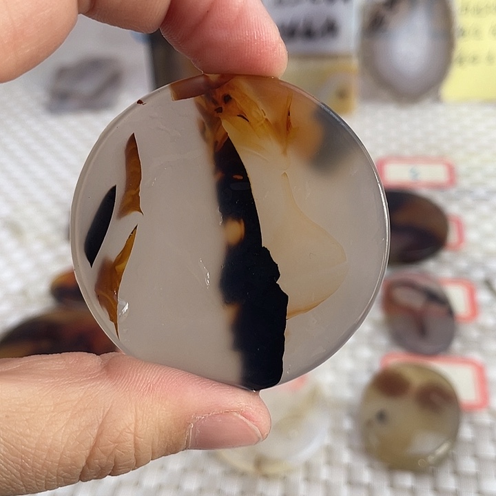 玛瑙/玉髓未镶嵌颈饰