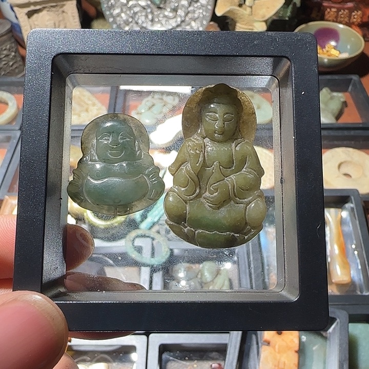 翡翠未镶嵌颈饰佛公观音吊坠