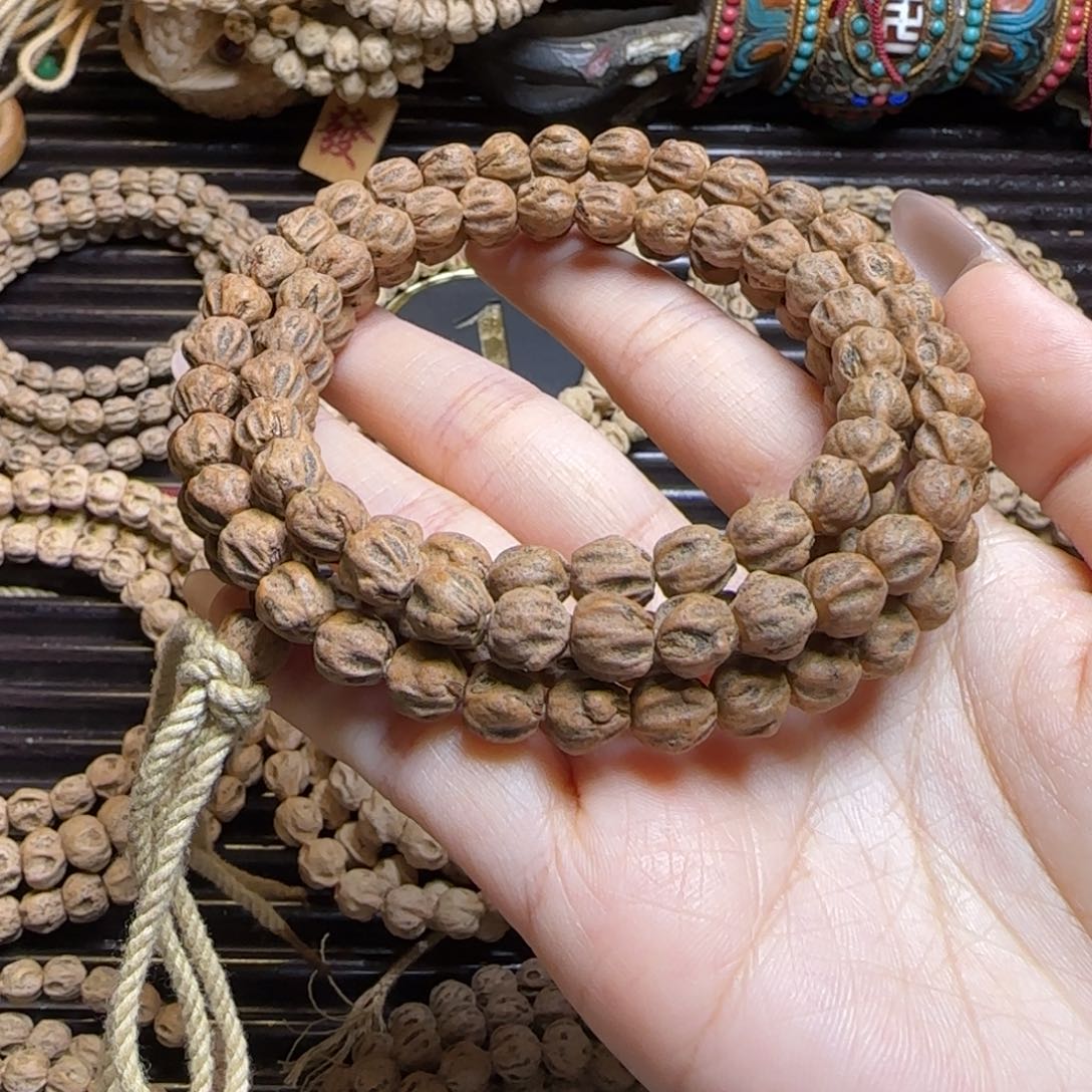 柏香籽/百香籽吊坠胡*哥