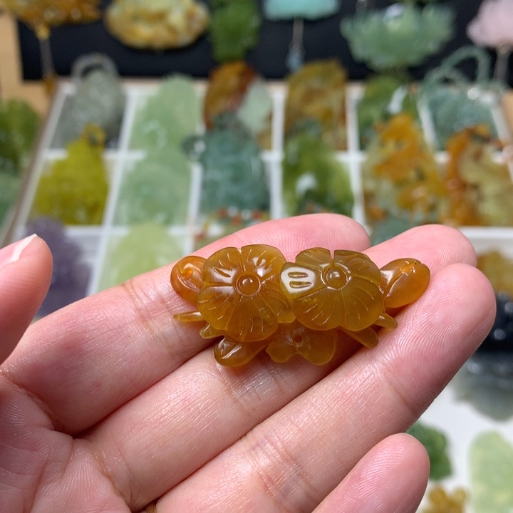 蛇纹石玉合金项链