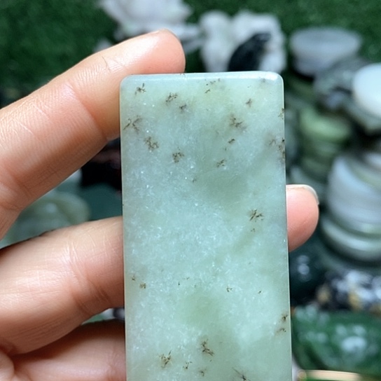 未镶嵌和田玉（糖玉）珠宝半成品