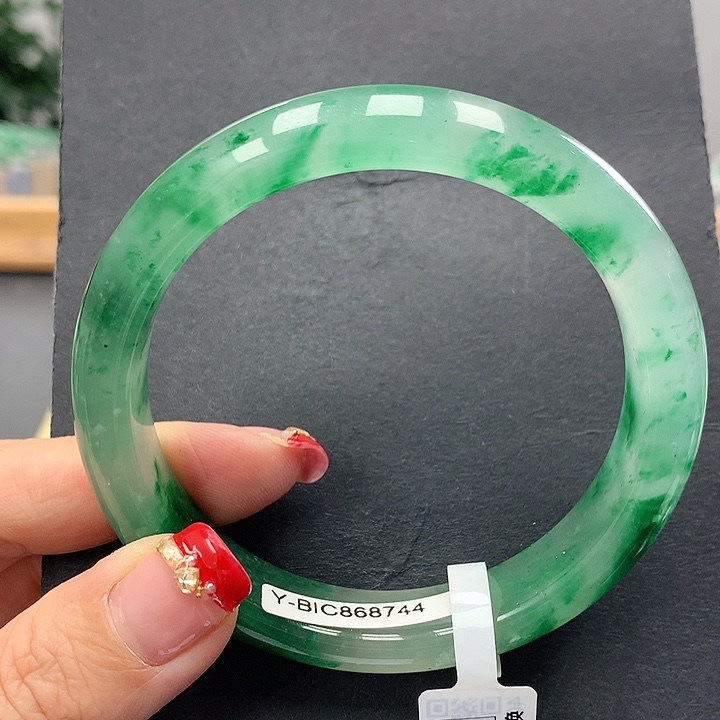 石英质玉手镯未镶嵌真**香