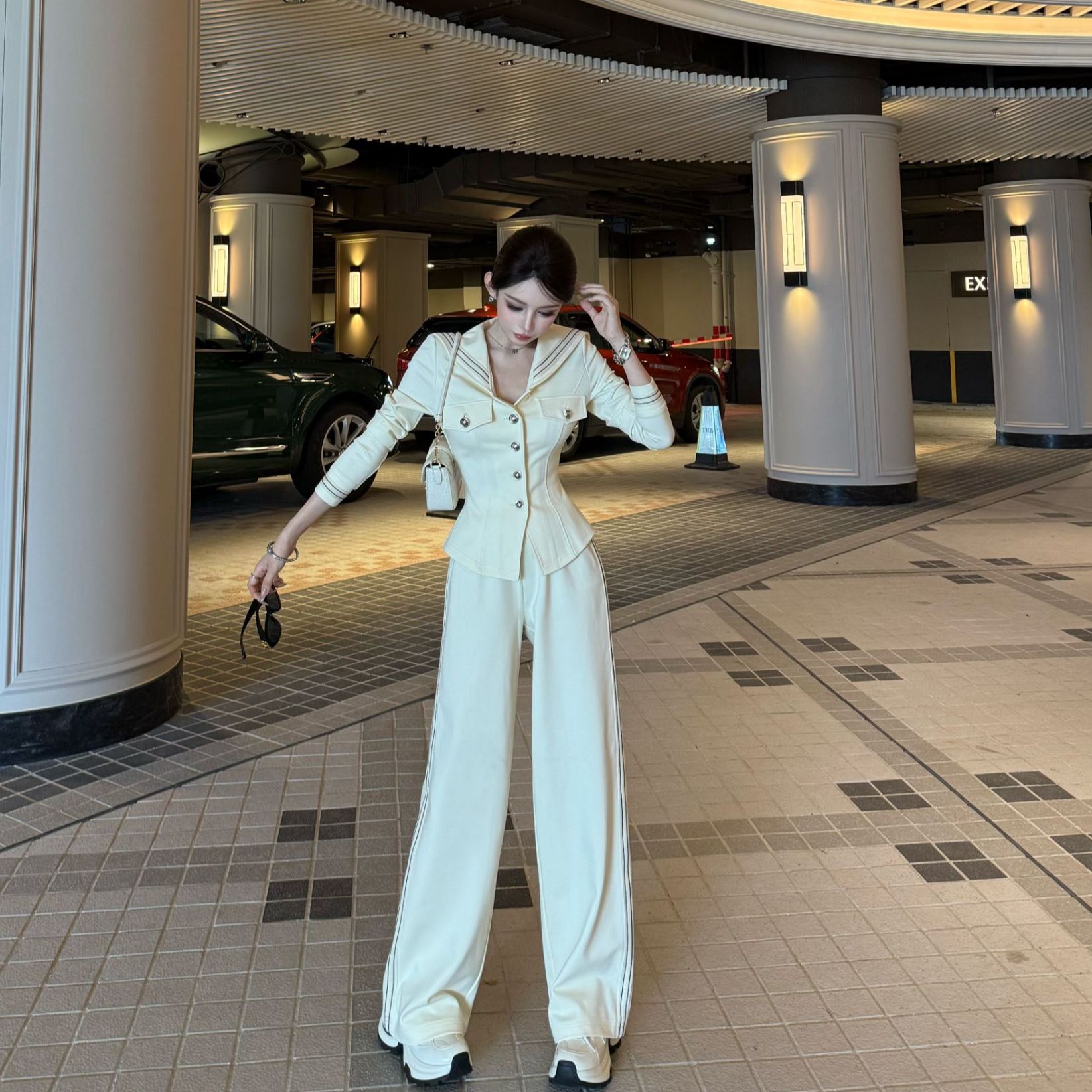 粉红PINK丨“出镜裤王”设计感ins风侧边条纹直筒休闲裤FH25D4K3229