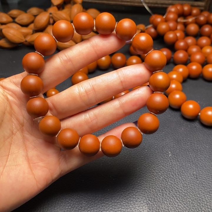 橄榄核吊坠1.35尺寸树王光珠全品