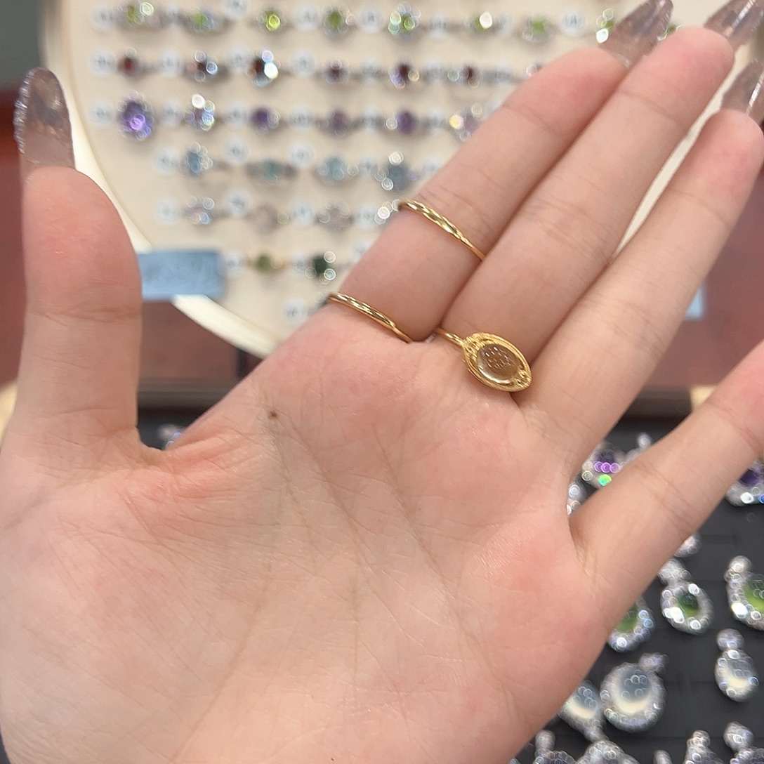 谁***堡蛇纹石玉银S925镶嵌饰品