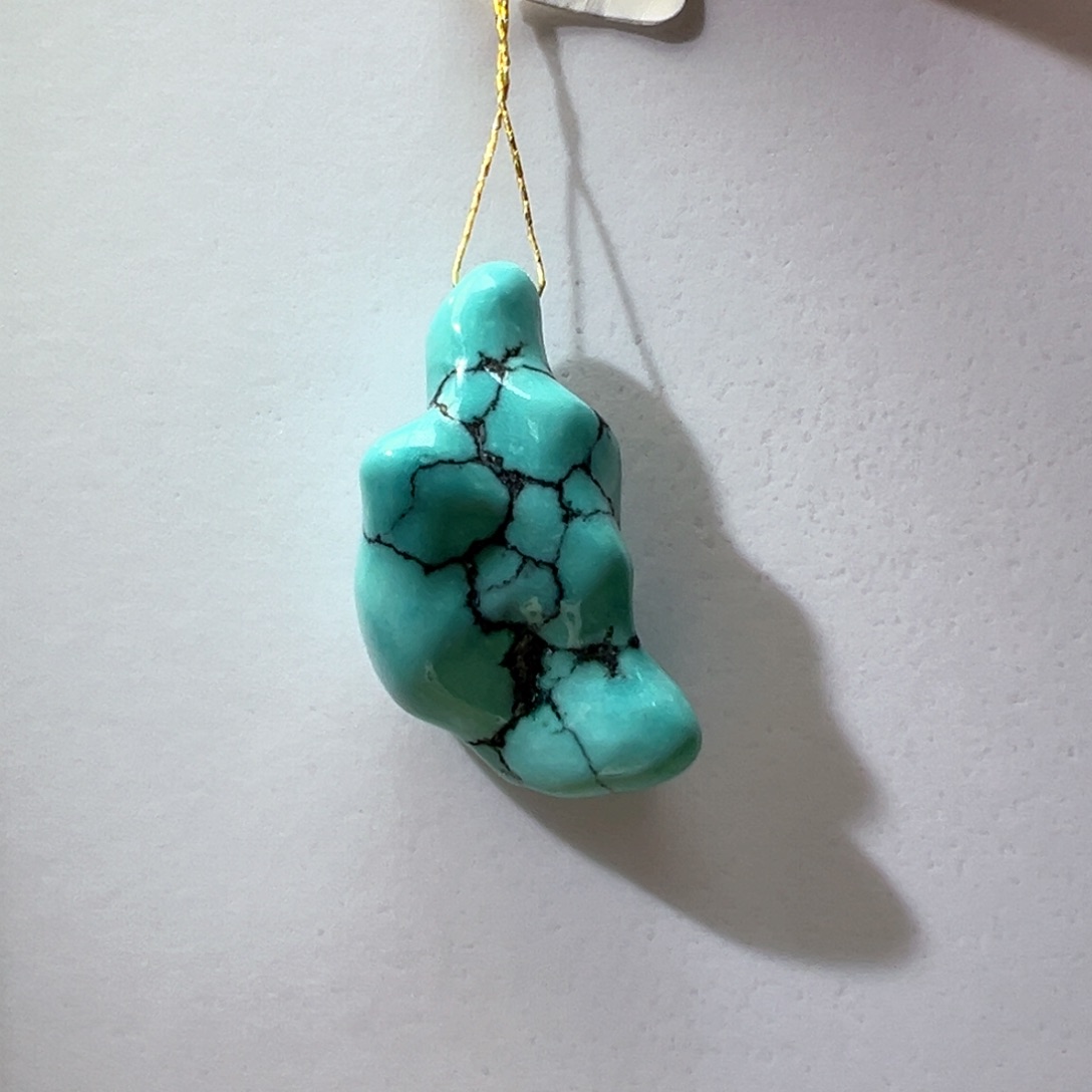 绿松石未镶嵌挂件