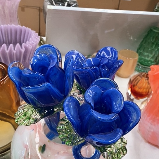 琉璃花瓶高45厘米宽9厘米