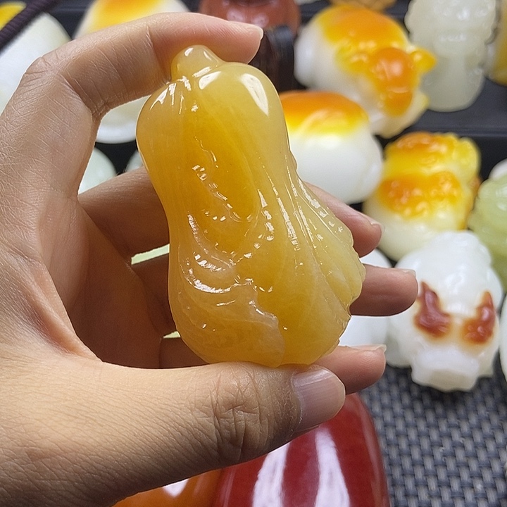 无花朵原石手把件