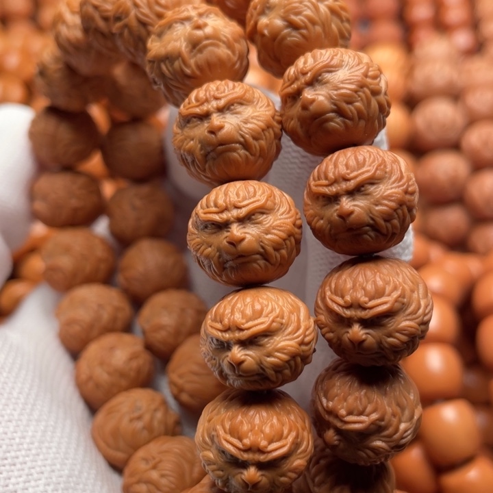 猴头核桃吊坠执***倦斗战胜佛