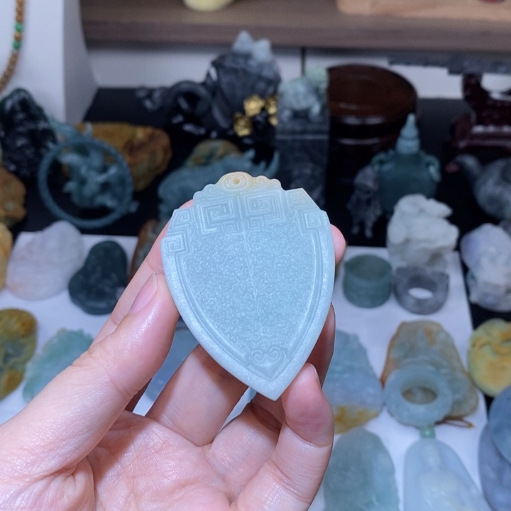 定制翡翠未镶嵌翡翠