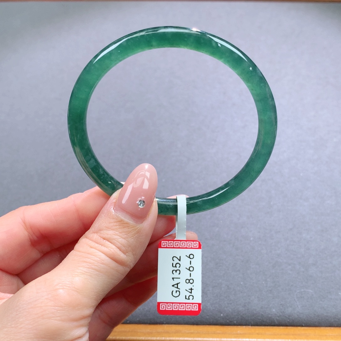 翡翠手镯未镶嵌天然翡翠手镯叮当镯