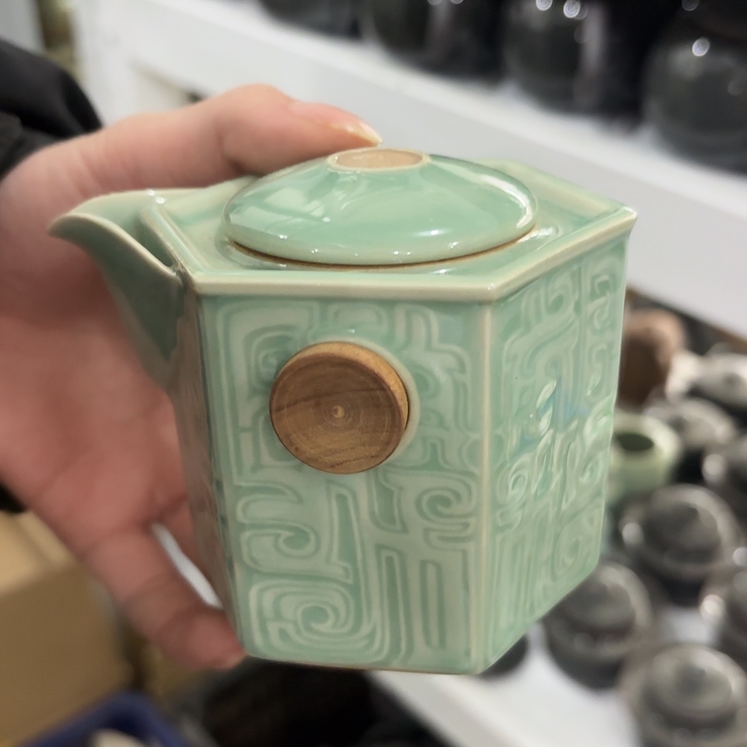 龙泉云间青瓷小米茶器