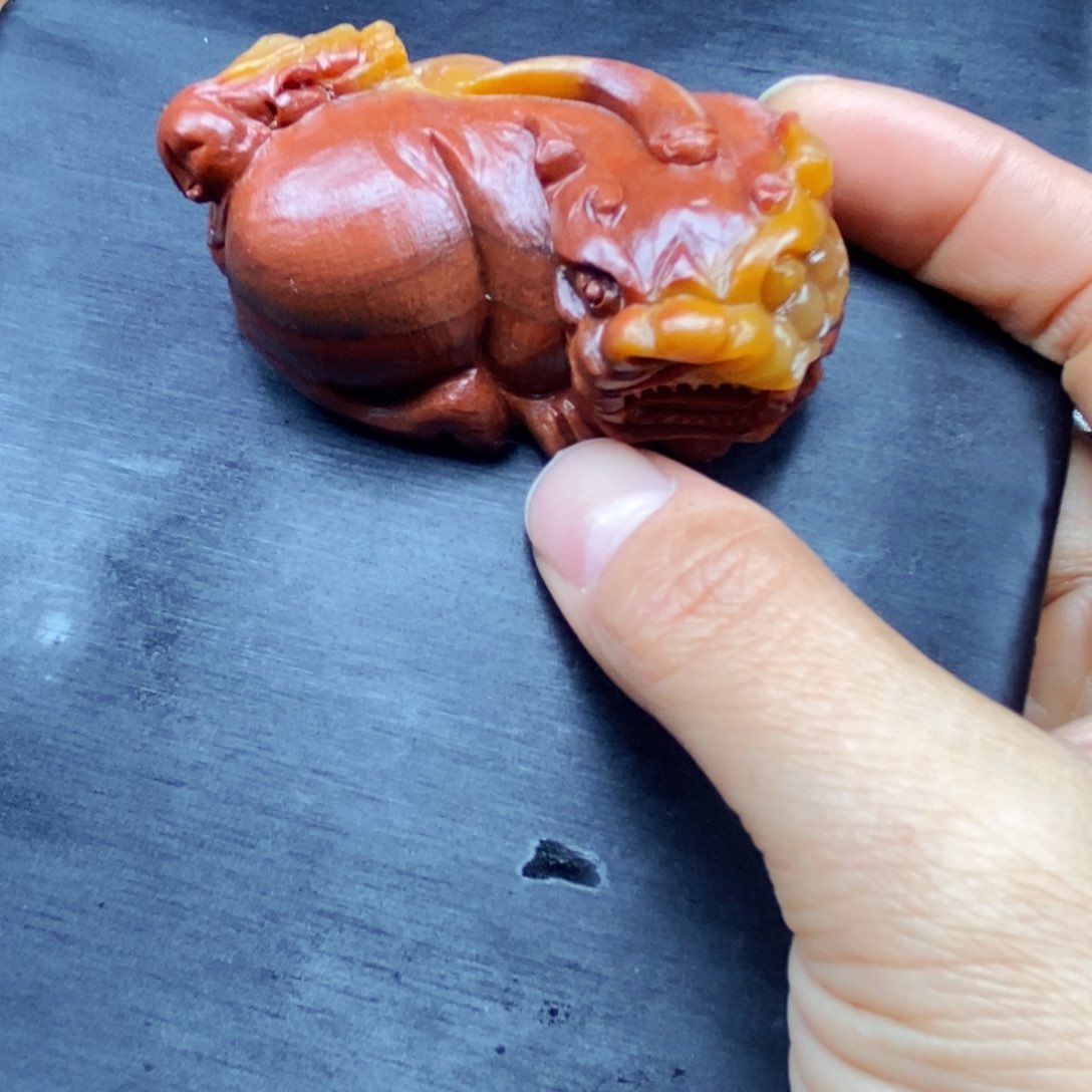 石英质玉（黄龙玉）颈饰未镶嵌