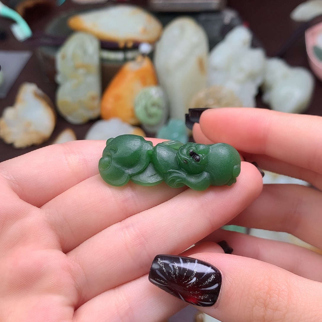 未镶嵌和田玉挂件