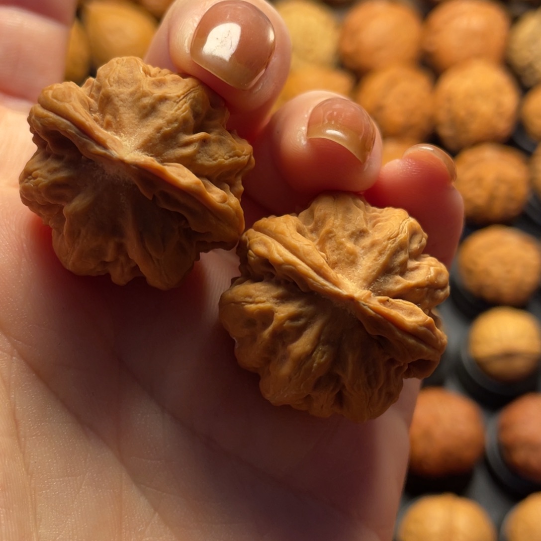 爱***雨文玩核桃把件核桃