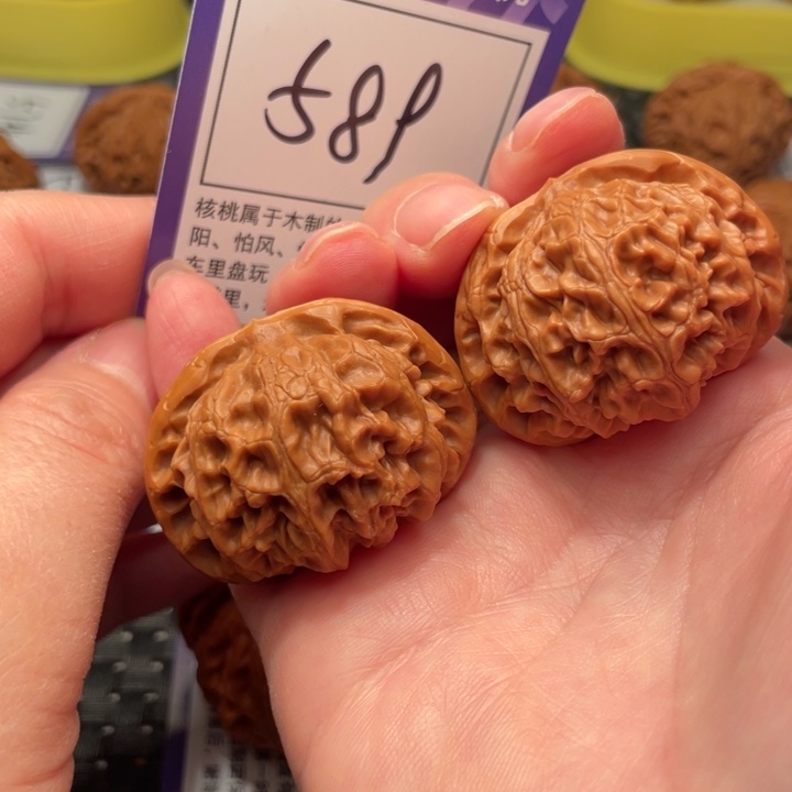 文玩核桃把件41宫灯589