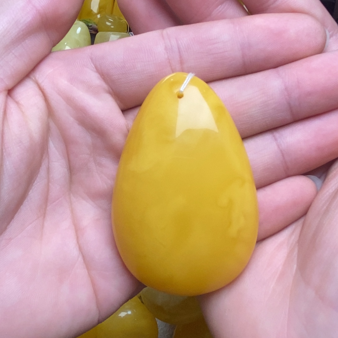 婷***婷琥珀未镶嵌裸石蜜蜡