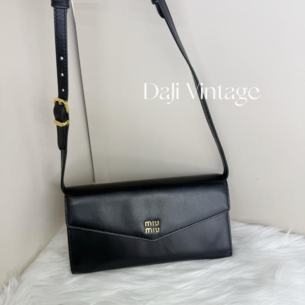大吉中古/Miumiu绳结肩带woc信封单肩包