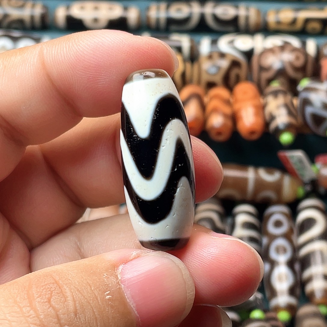 玛瑙/玉髓合金耳饰朱砂水纹