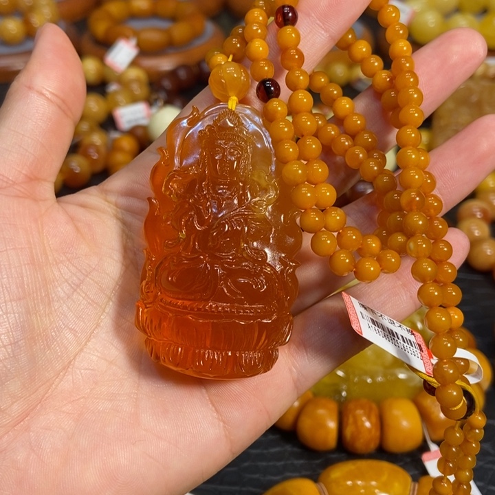 琥珀颈饰未镶嵌蜜蜡
