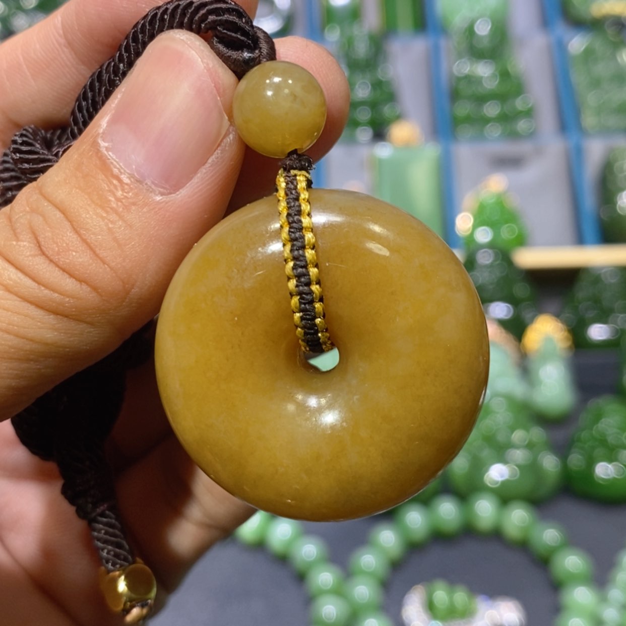 【闪购商品】和田玉吊坠(不含链)未镶嵌黄金糖平安扣 35/14.7