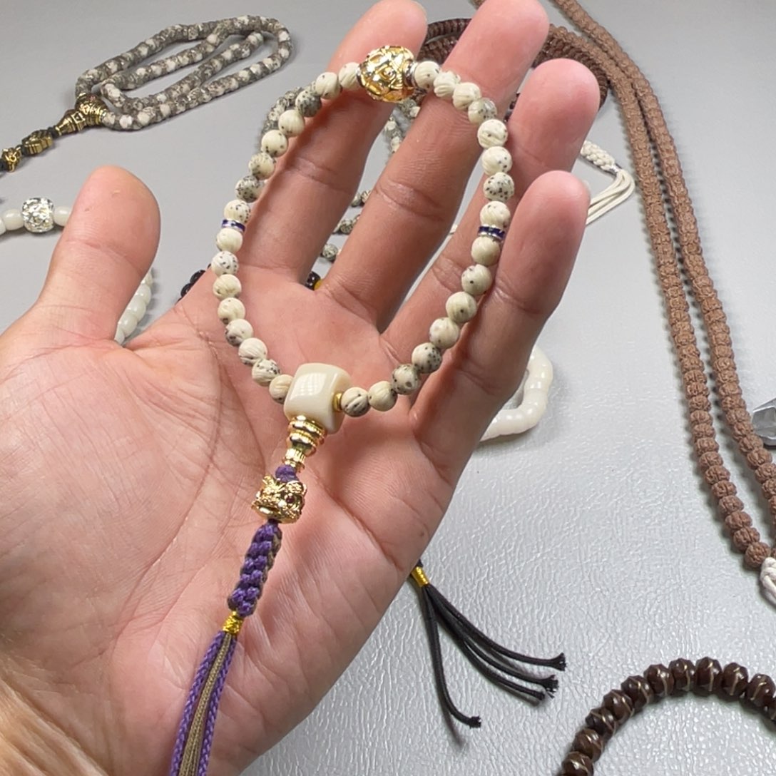 素***素星月菩提吊坠。。。。。。。。。。。。。。