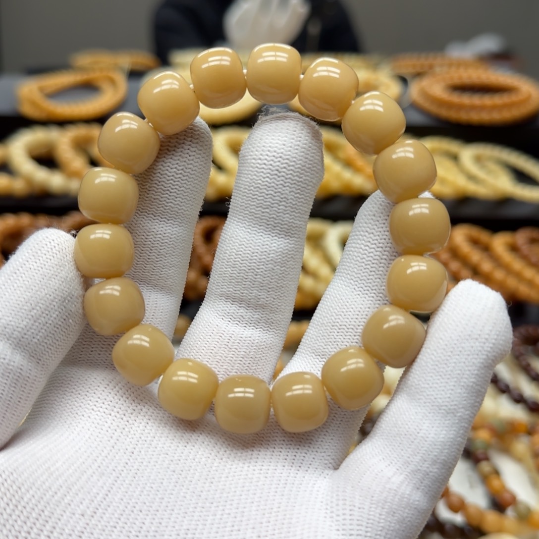 手串菩提根/象牙果12×13 8-10年 奶咖 鬼工