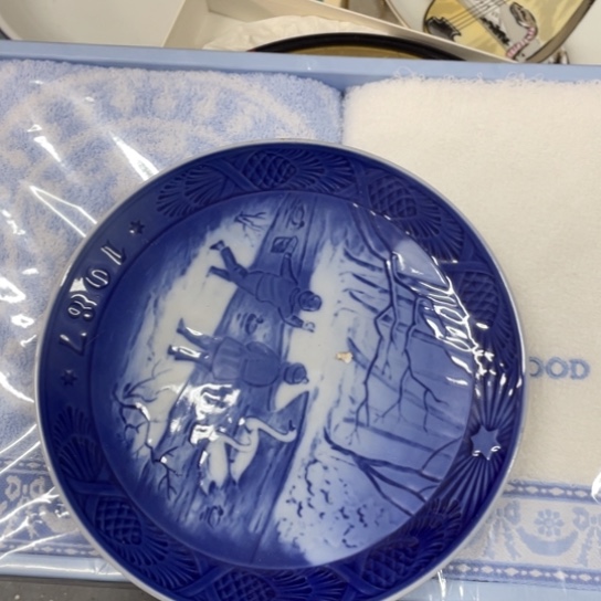 情****金葡萄瓷器欢迎您