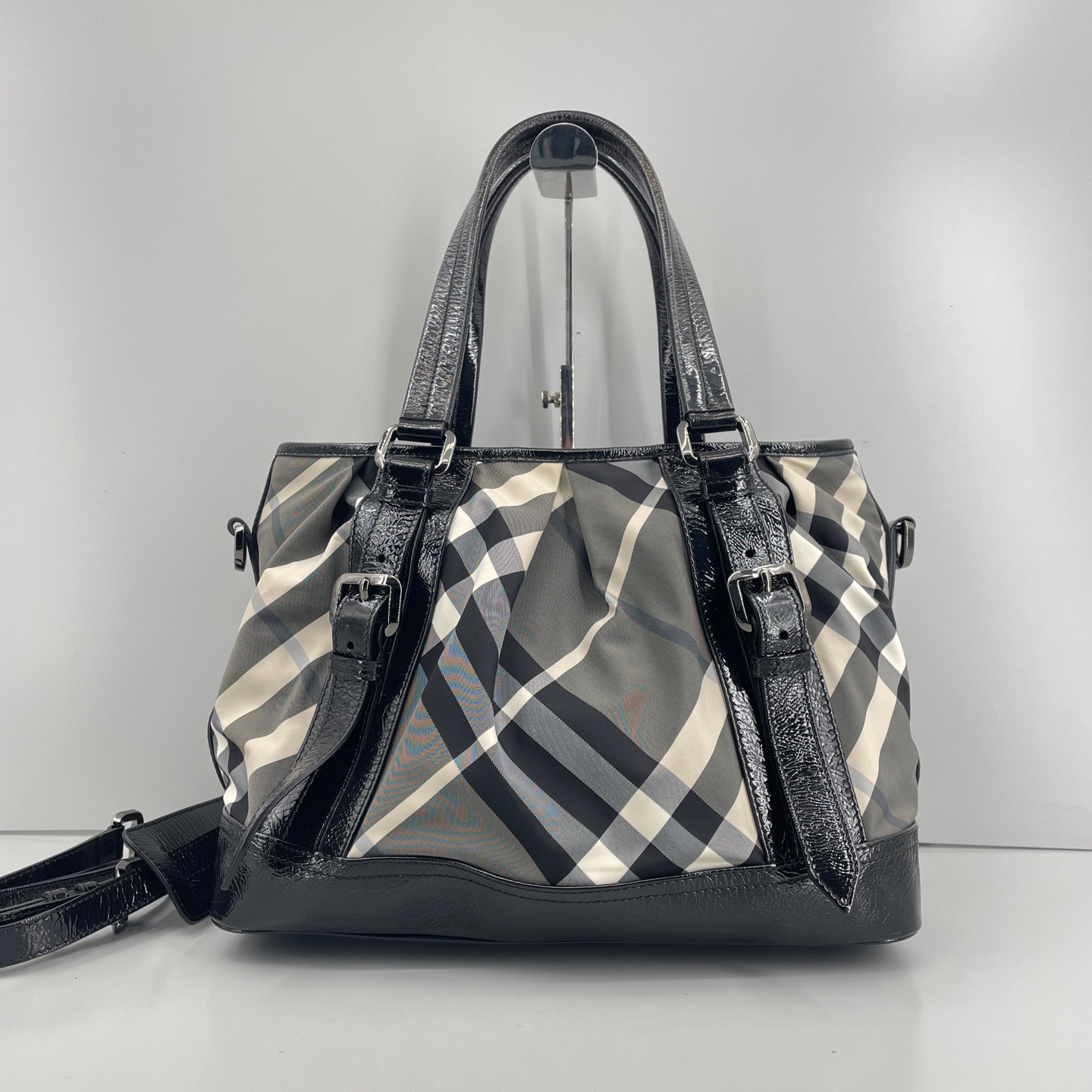 95新 BURBERRY/博柏利 优选/黑白格纹漆皮手柄托特包/36×26×18