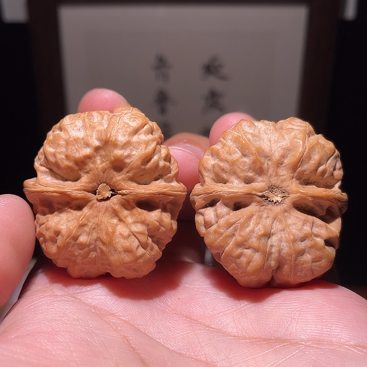 中***话核桃把件蛤蟆头   