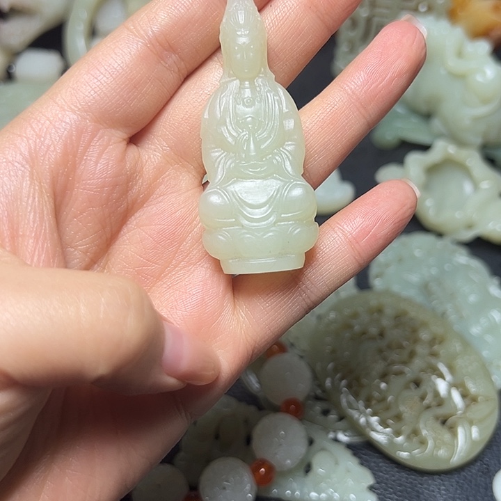 和田玉未镶嵌颈饰