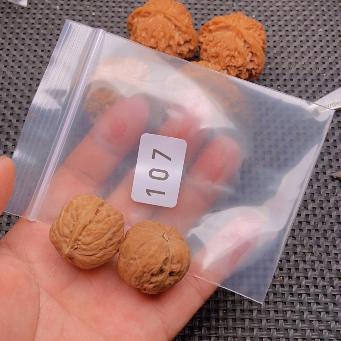 文玩核桃吊坠创***年1070000000