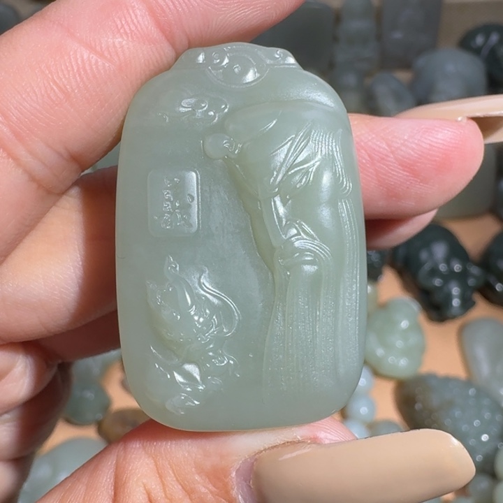 和田玉未镶嵌颈饰