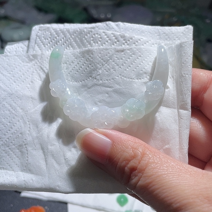 颈饰未镶嵌翡翠天